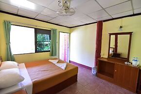 Koh Ngai Resort Trang