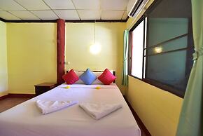 Koh Ngai Resort Trang