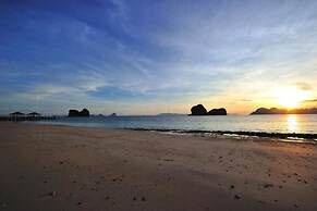 Koh Ngai Resort Trang