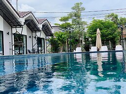 Sandy Clay Bungalows