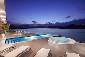 Heron Live Hotel