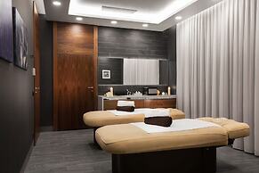 Heron Live Hotel