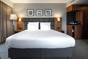 Heron Live Hotel