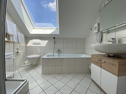 Hotel zur Bever