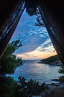 Cast Away - Eco Village