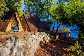 Cast Away - Eco Village