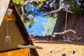 Cast Away - Eco Village