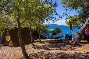 Cast Away - Eco Village