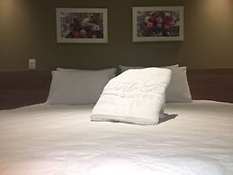 Mont Blanc Suites Duque de Caxias