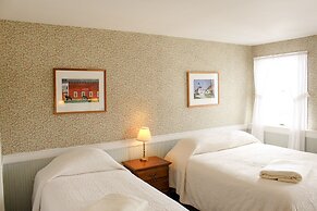 Highland Lodge