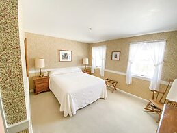 Highland Lodge