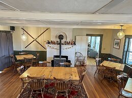 Highland Lodge