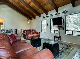 Pathway Tahoe Donner Retreat