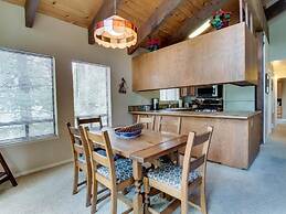 Pathway Tahoe Donner Retreat