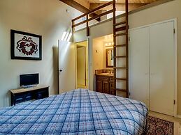 Pathway Tahoe Donner Retreat