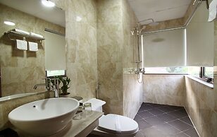 Blue Pearl West Hotel