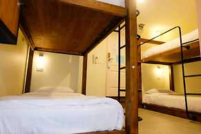 Siri Poshtel Bangkok