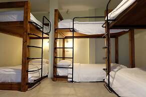 Siri Poshtel Bangkok