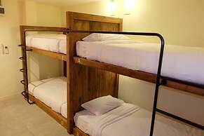 Siri Poshtel Bangkok