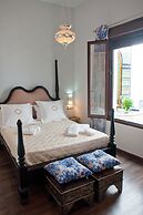 El Escondite de María