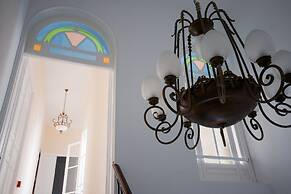 El Escondite de María