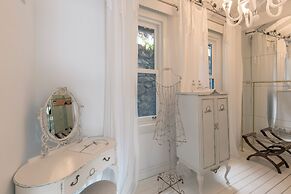 Sabrinas Haus - Adults Only