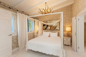 Sabrinas Haus - Adults Only