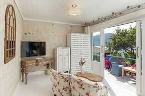 Sabrinas Haus - Adults Only