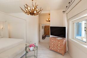 Sabrinas Haus - Adults Only