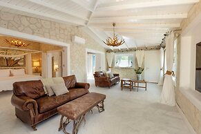 Sabrinas Haus - Adults Only