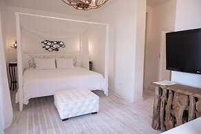 Sabrinas Haus - Adults Only