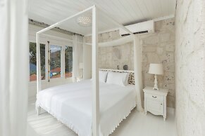 Sabrinas Haus - Adults Only