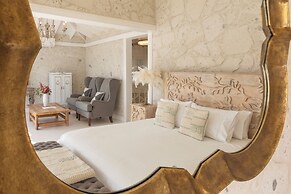 Sabrinas Haus - Adults Only