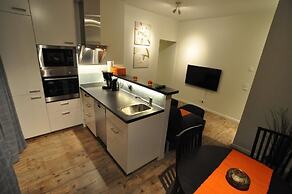 Townhouse Apartments