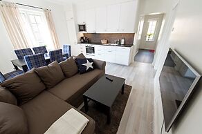 Townhouse Apartments