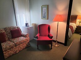 Penn Wells Historic Hotel