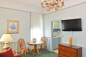 Penn Wells Historic Hotel