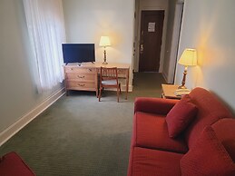 Penn Wells Historic Hotel