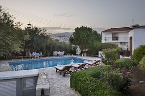 Meleni Cottage Houses