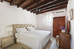 Meleni Cottage Houses