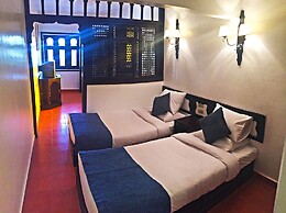 Six Corners Resort