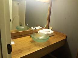 Madison Inn and Suites