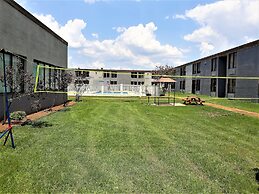 Madison Inn and Suites