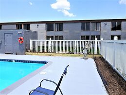 Madison Inn and Suites