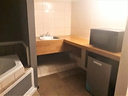 Madison Inn and Suites