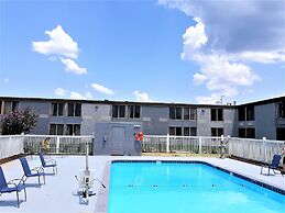 Madison Inn and Suites