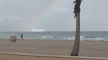 Hollywood Beach Side Apartments
