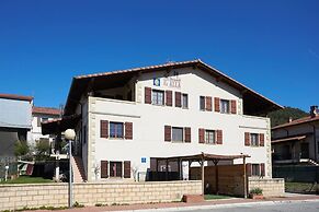 Alojamientos Acá y Allá - Hostel