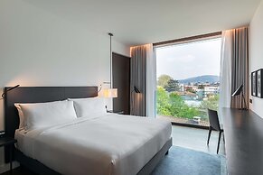 Hilton Lake Como