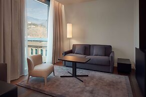 Hilton Lake Como